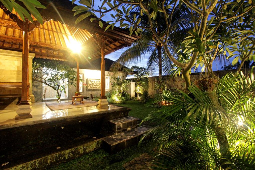 Zahrada ubytování Sari House Ubud - Balinese Style Homestay