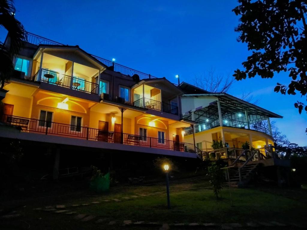 Ozone Chomdao Resort - Twin Room