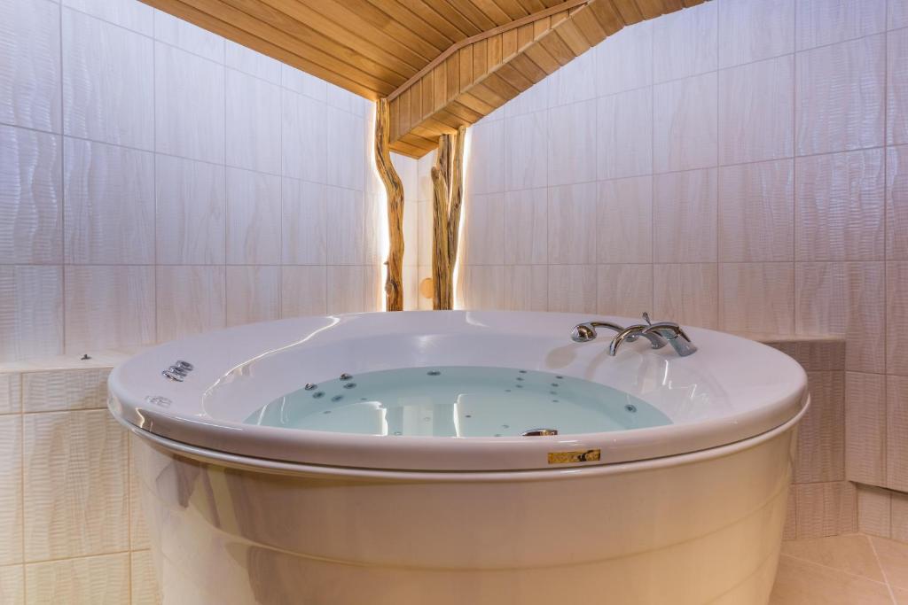 Koupelna v ubytování Ruunawere Hotel