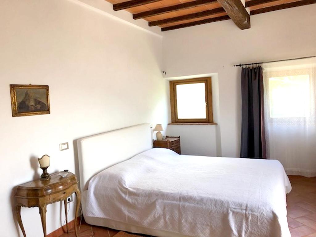 Imagen de la galería de One bedroom appartement with wifi at Brancialino, en Misciano