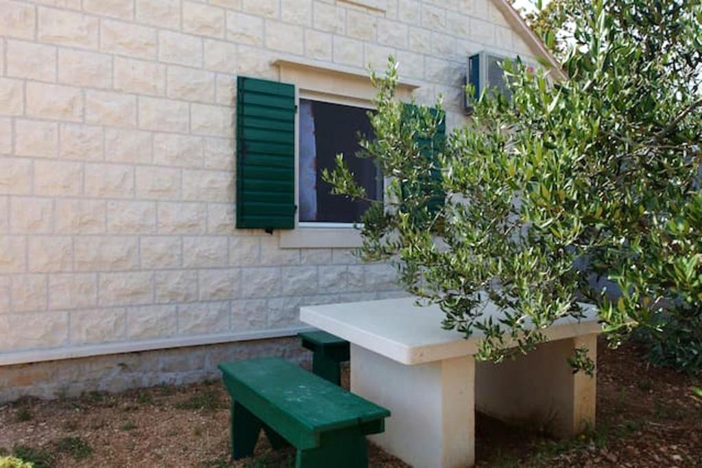Zahrada ubytování Charming Villa in Pučišća + Pool