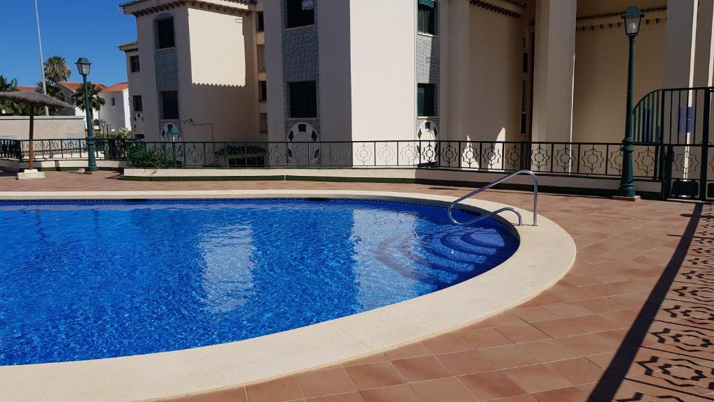 Bazén v ubytovaní Apartamento La Mezquita alebo v jeho blízkosti