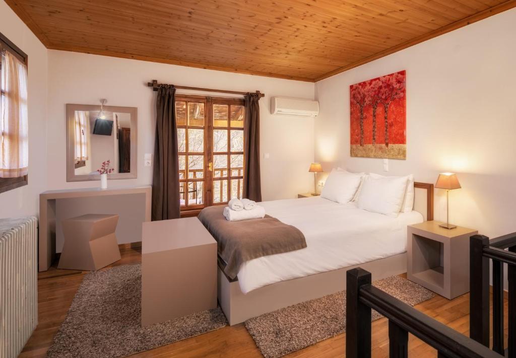 Κonitsa Gefyri hotel - Salle Familiale Supérieure