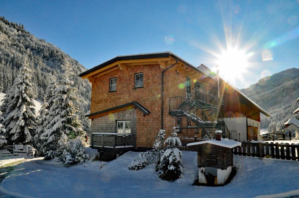Nespecifikovaný výhled na hory nebo výhled na hory při pohledu z apartmánu