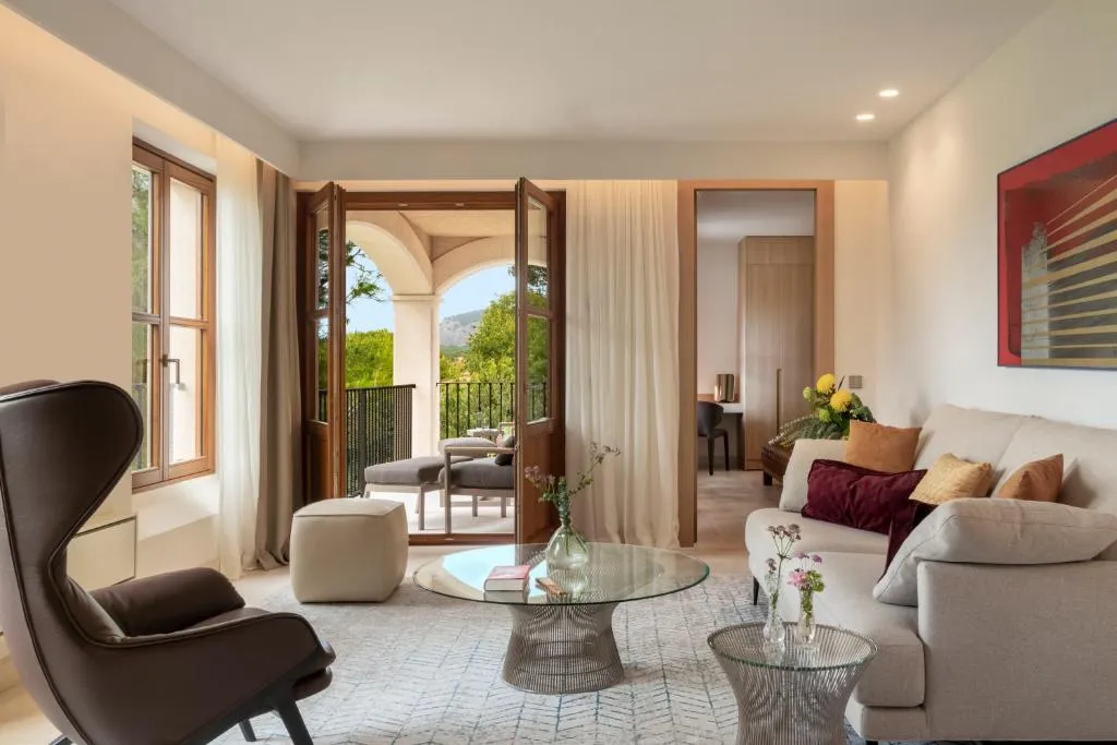 Suite with Garden View