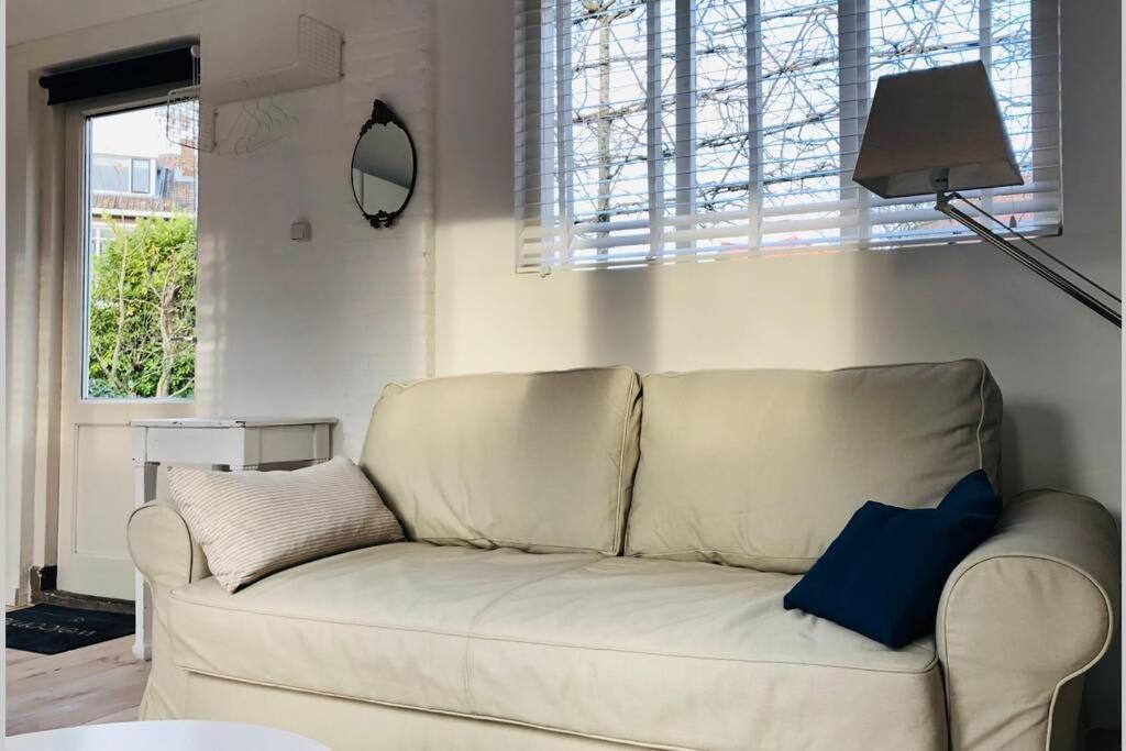Fotografie z fotogalerie ubytování Tiny house in tuin van de statige villa Mariahof v destinaci Dordrecht