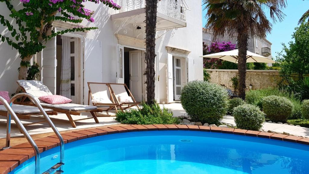 Bazén v ubytování Villa Beach House Orebic with private pool at the beach in Orebic - Peljesac nebo v jeho okolí