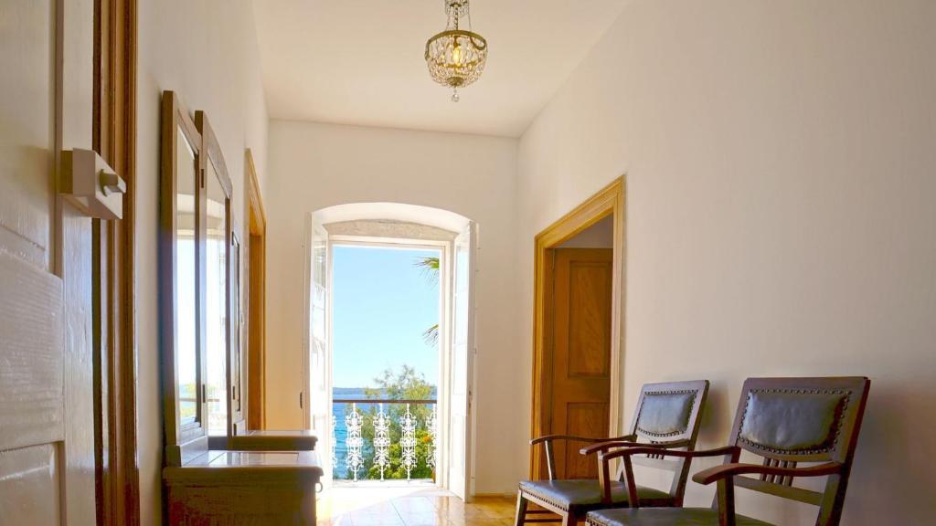 Fotografie z fotogalerie ubytování Villa Beach House Orebic with private pool at the beach in Orebic - Peljesac v destinaci Orebić