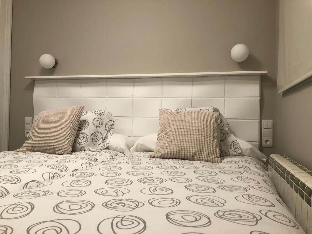 Alojamientos Castellana Jardín 1 y 2 PARKING Y PISCINA GRATIS!! - 8