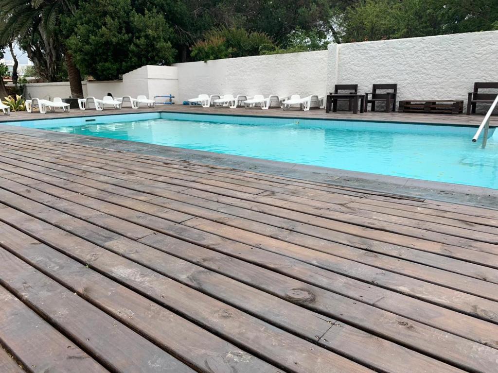 Bazén v ubytování Hotel American nebo v jeho okolí