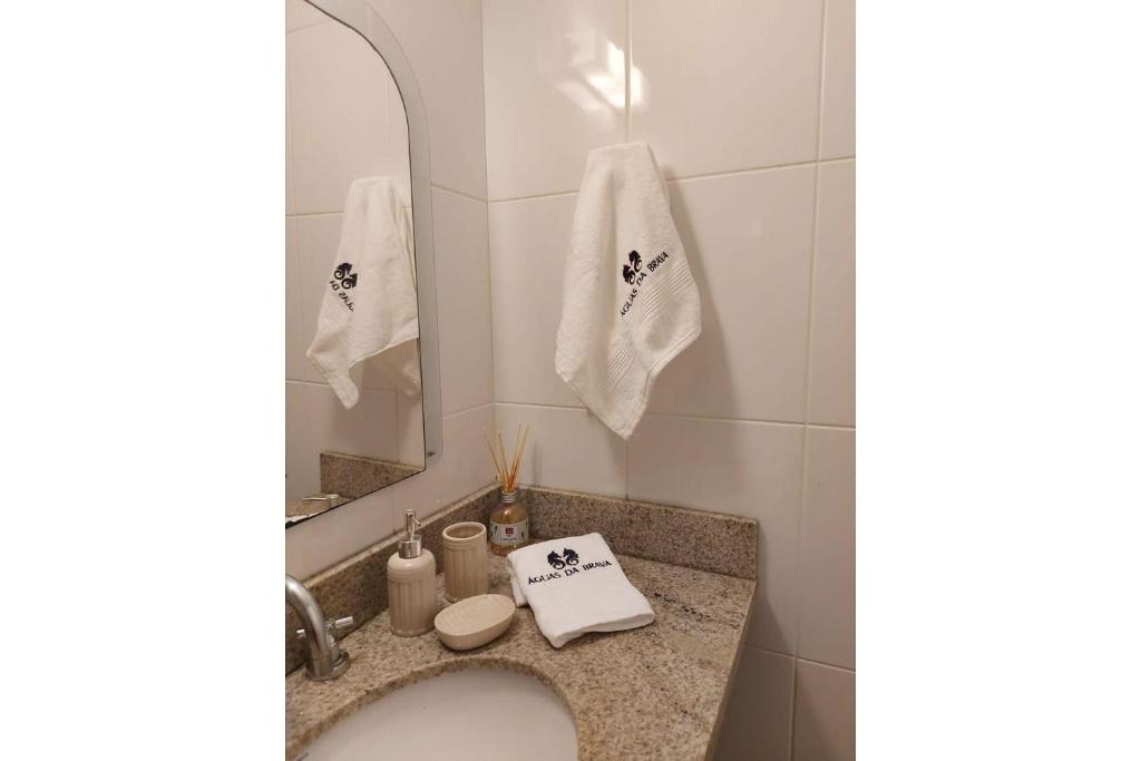  Apartamento na Praia Brava em Condomínio Completo
