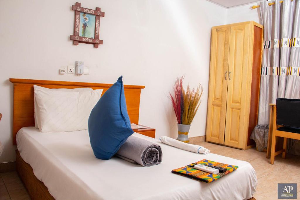 Asantewaa Premier Hotel - Standard Double Room