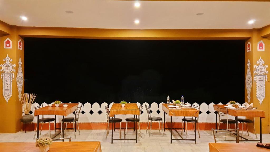 Restaurace v ubytování Ranthambhore Tiger Valley