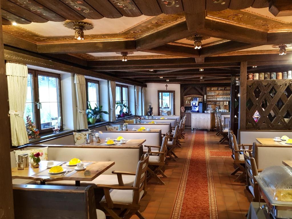 Restaurace v ubytování Alpenhotel Denninglehen
