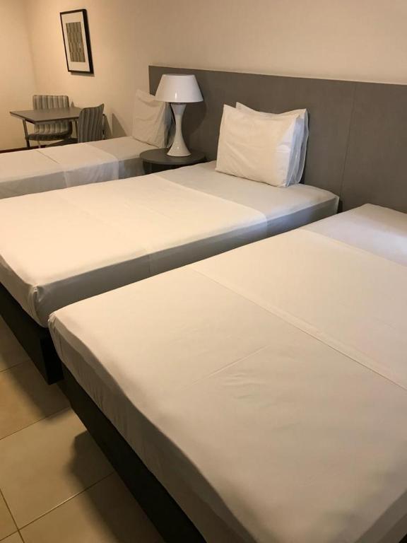  Executive Hotel
