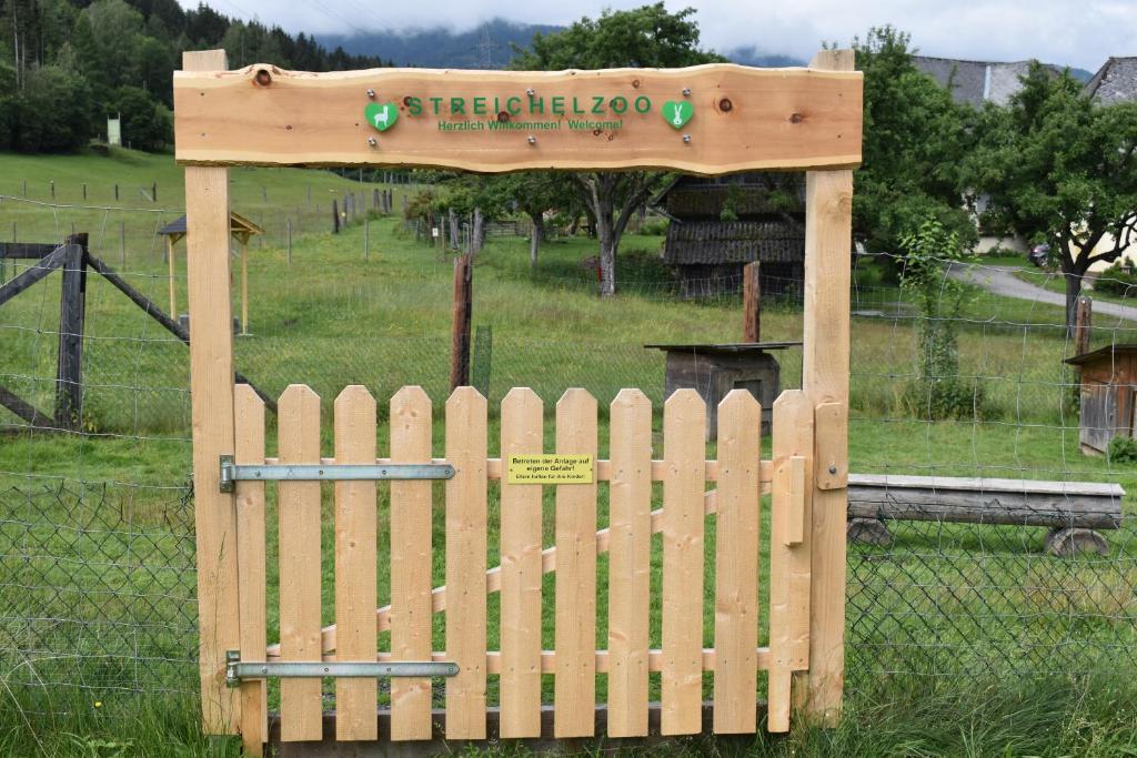Príroda v okolí horskej chaty