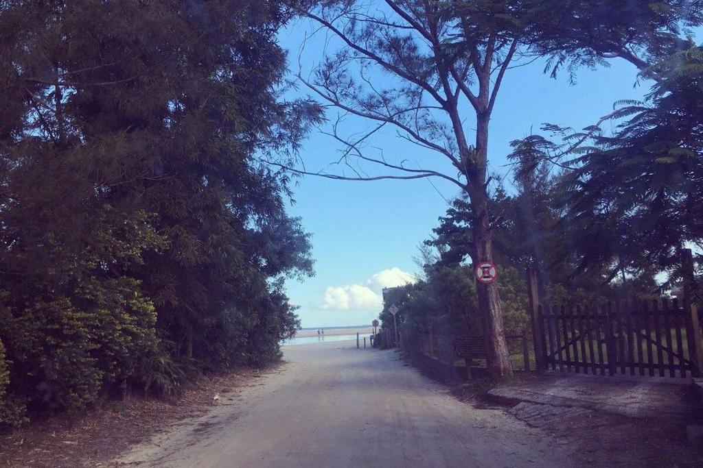  F12 Linda casa 100 metros da praia