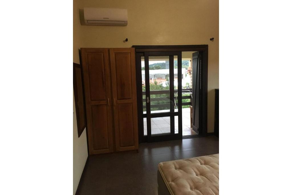  F29 Casa ampla e equipada localizada 50 metros do mar