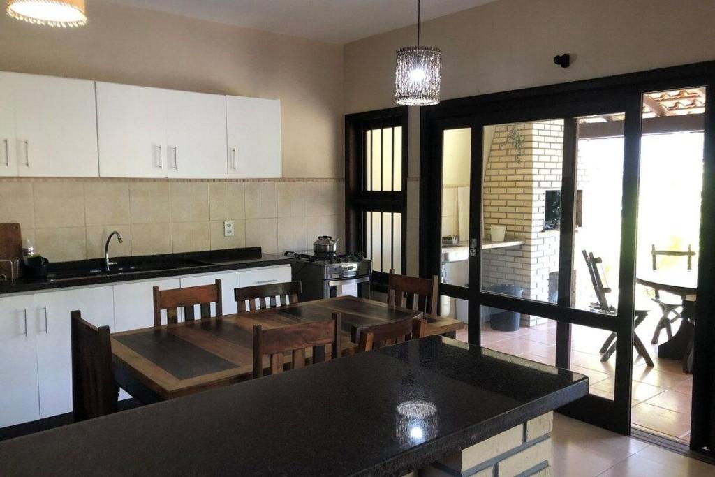  F29 Casa ampla e equipada localizada 50 metros do mar