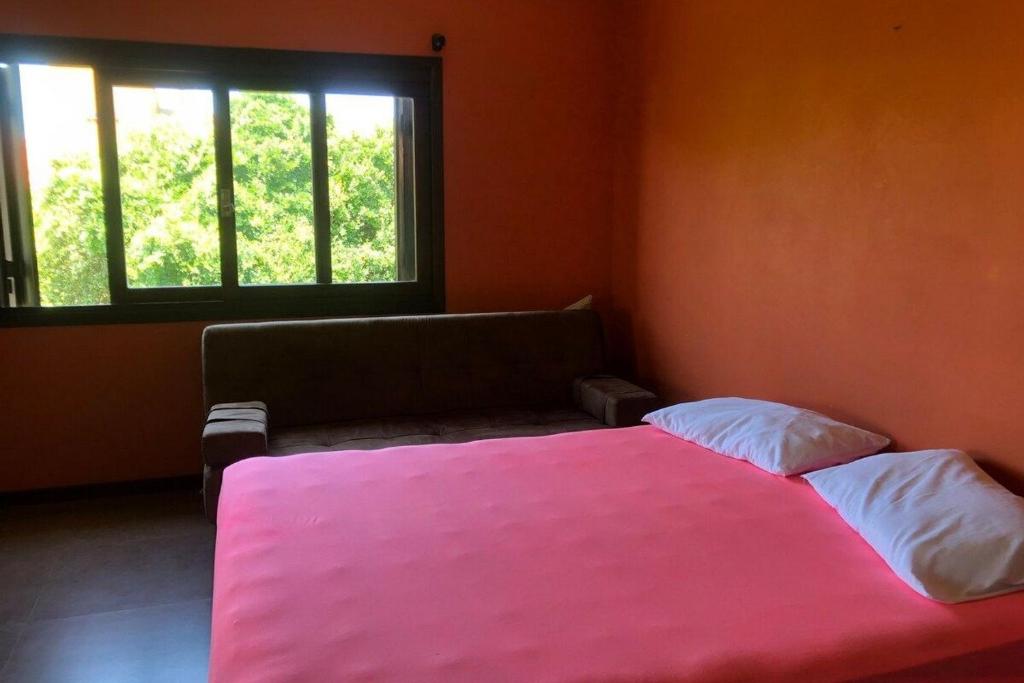  F29 Casa ampla e equipada localizada 50 metros do mar