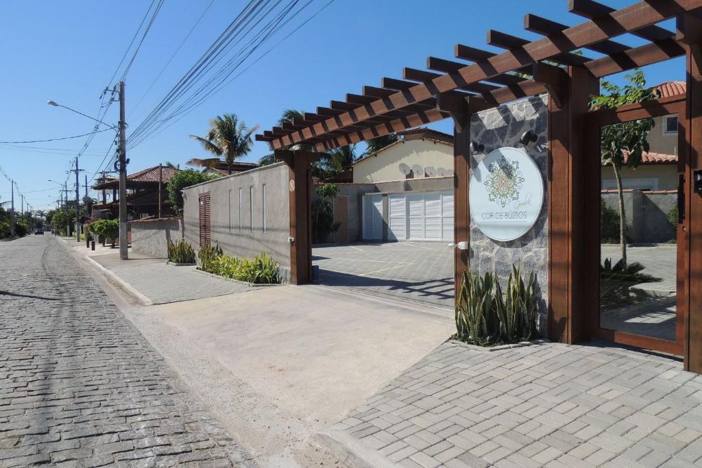  Casa com 3 quartos em condomínio 290m da praia de Geribá