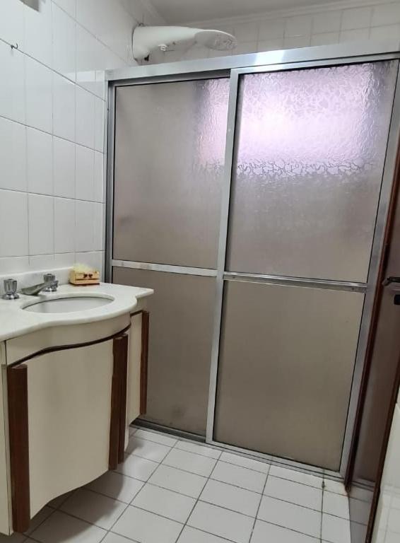  CONFORTO E COMODIDADE NO GUARUJÁ