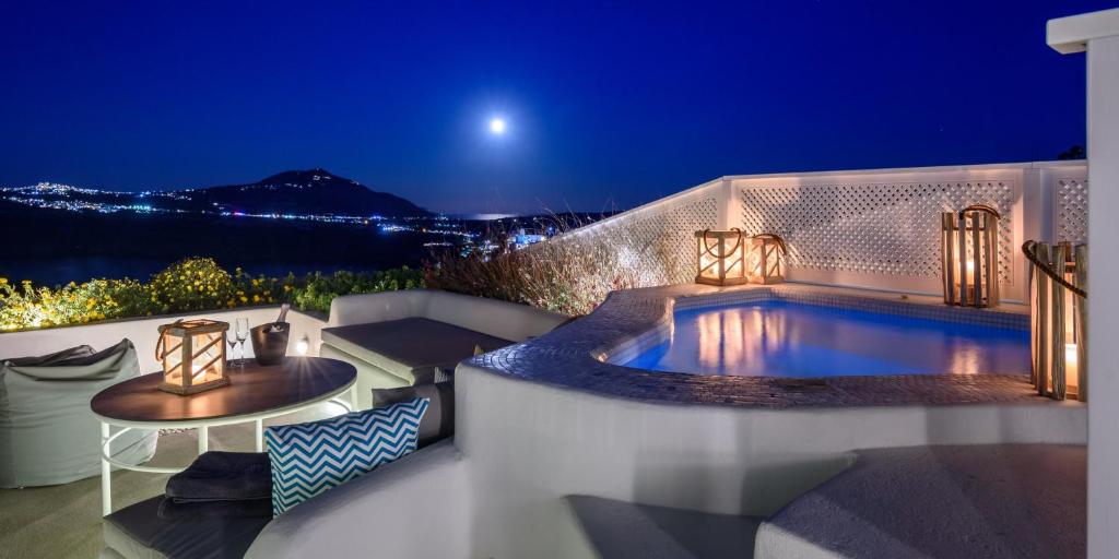 Πισίνα στο ή κοντά στο Elements of Caldera Suites