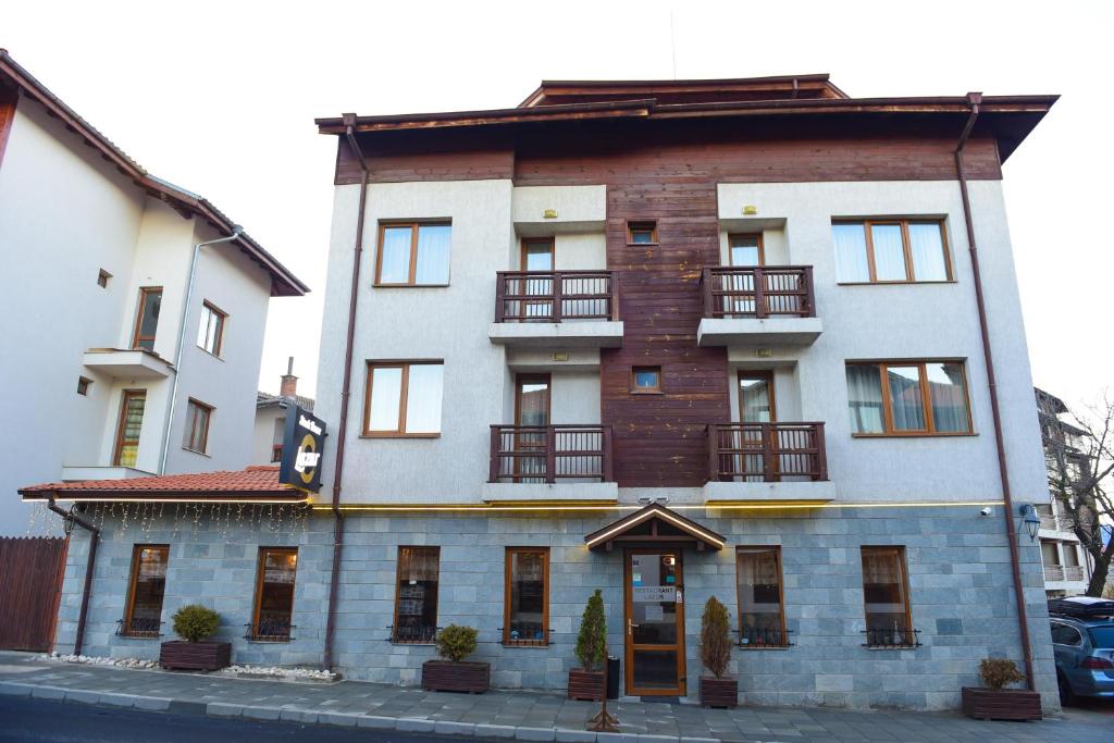 Budova, kde se hotel nachází