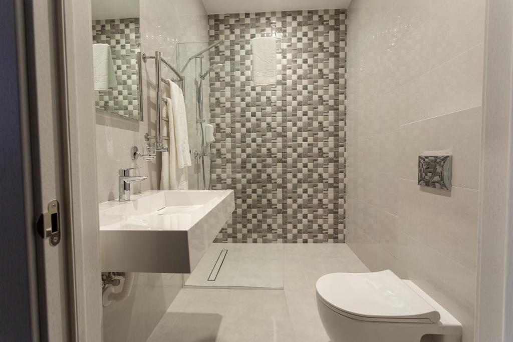 Optima Collection Khmelnytskyi - Standard Double Or Twin Room