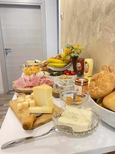 Jedzenie w pensjonacie lub w pobliżu