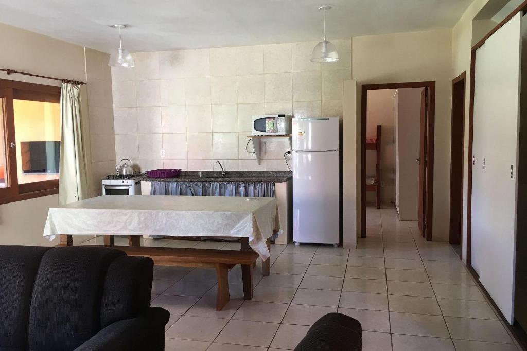  Excelente casa 50 metros da praia