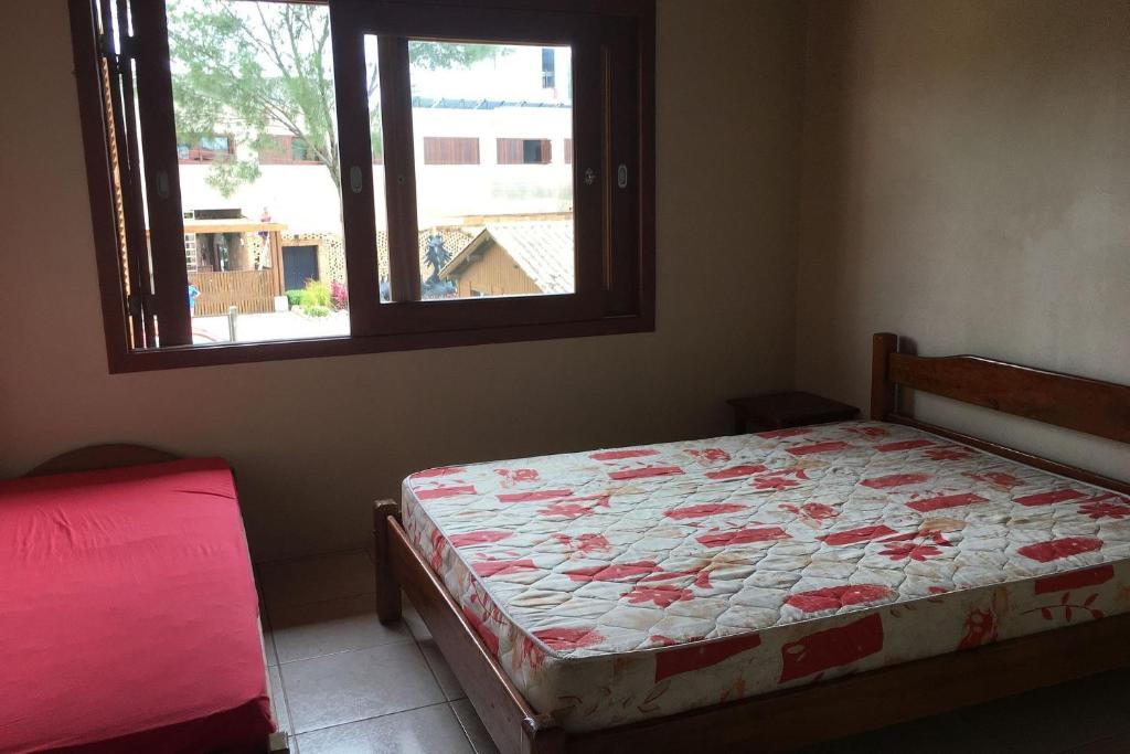  Excelente casa 50 metros da praia