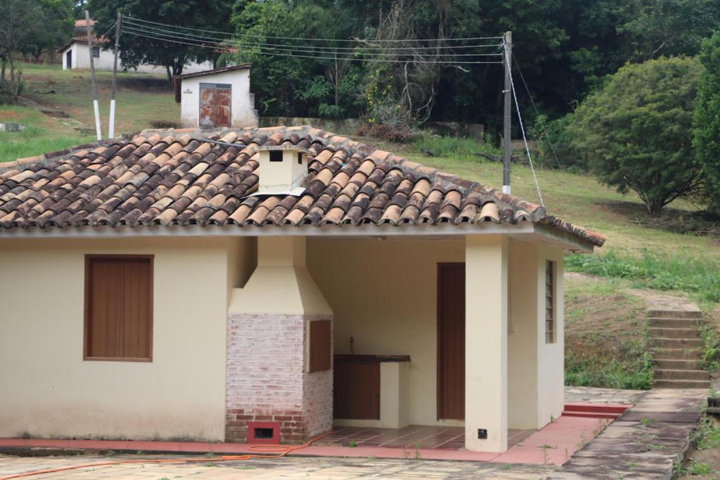  Casa de Campo com conforto e verde para descansar