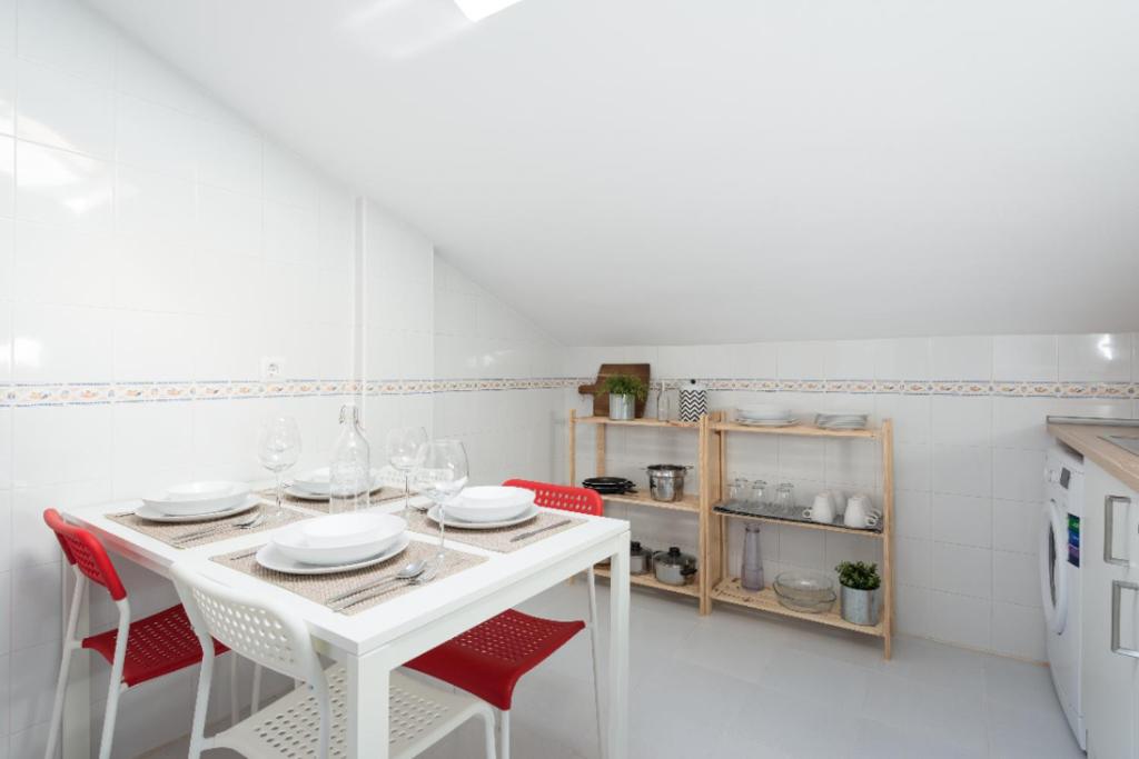Kuchnia lub aneks kuchenny w obiekcie Hygge Apartment Center Near to the beach Free Parking 2R