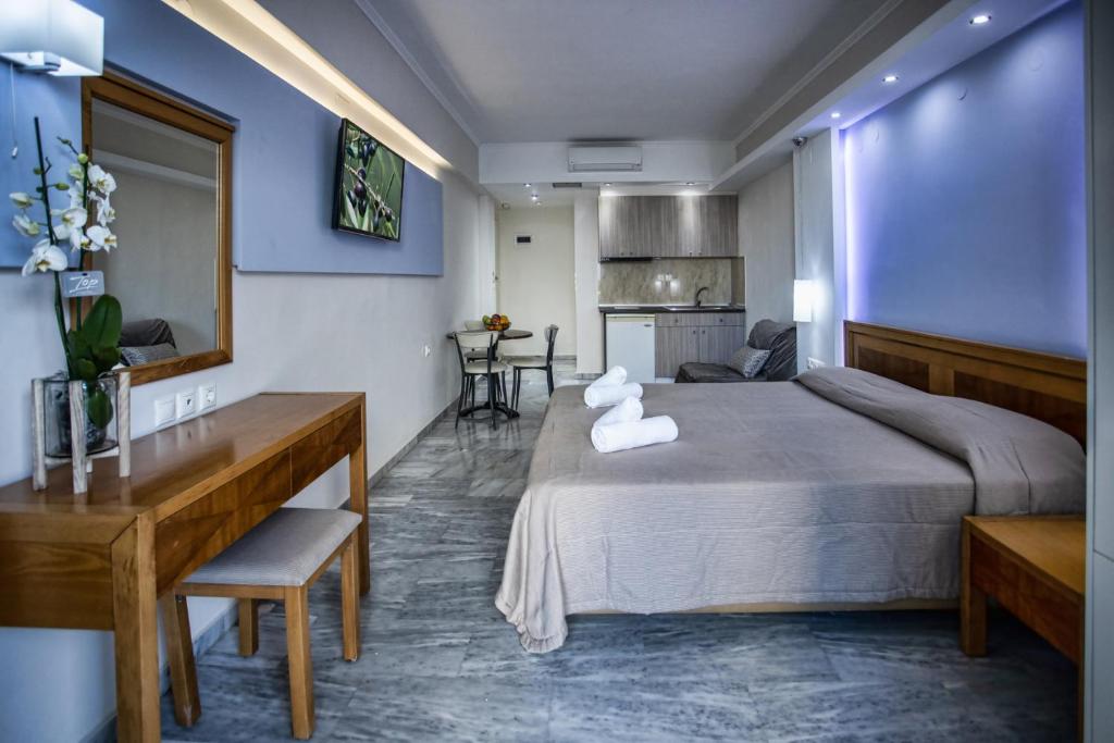 Łóżko lub łóżka w pokoju w obiekcie Mary Hotel & Mary Royal Suites