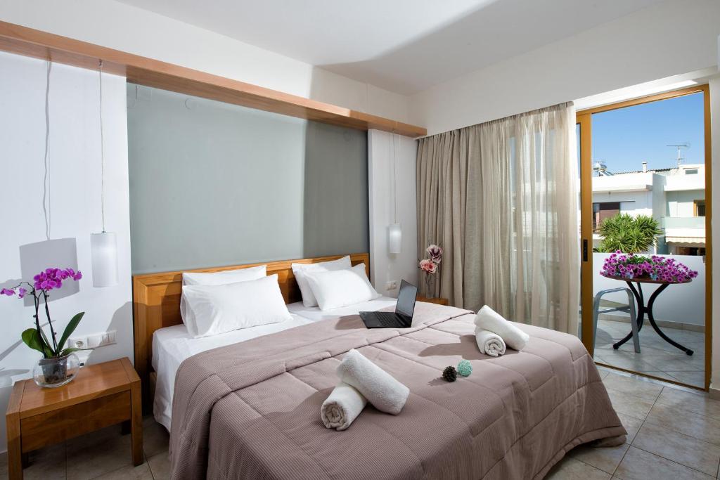 Łóżko lub łóżka w pokoju w obiekcie Mary Hotel & Mary Royal Suites