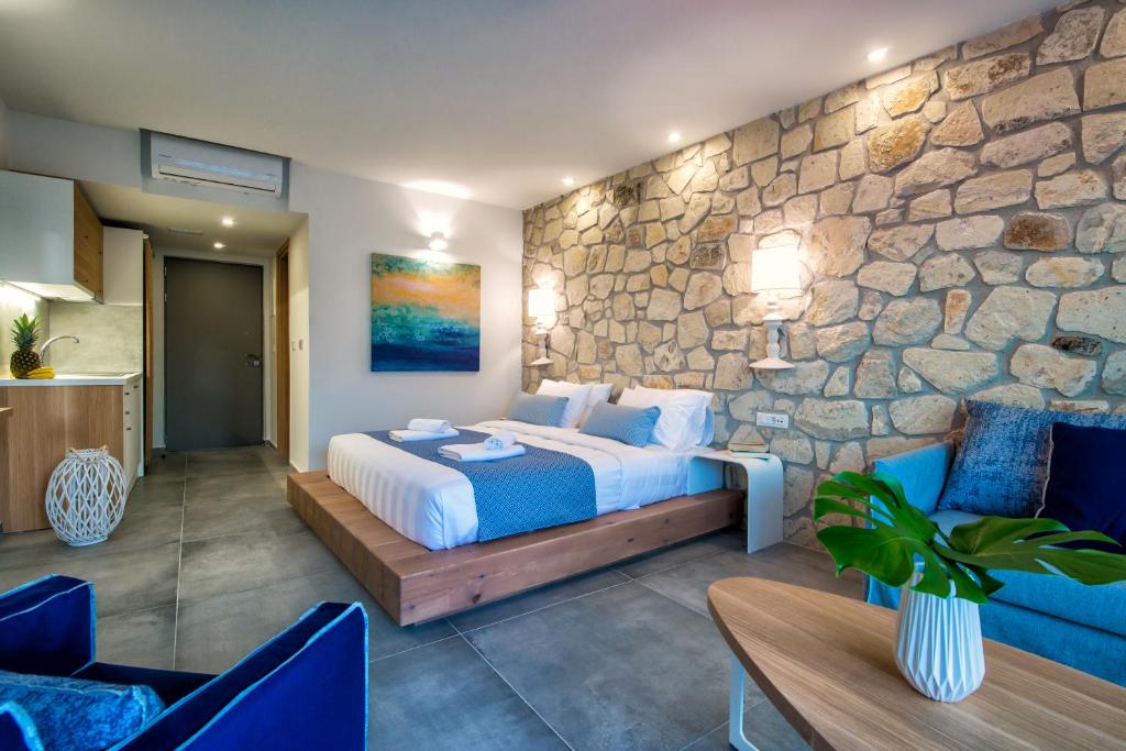 Łóżko lub łóżka w pokoju w obiekcie Mary Hotel & Mary Royal Suites