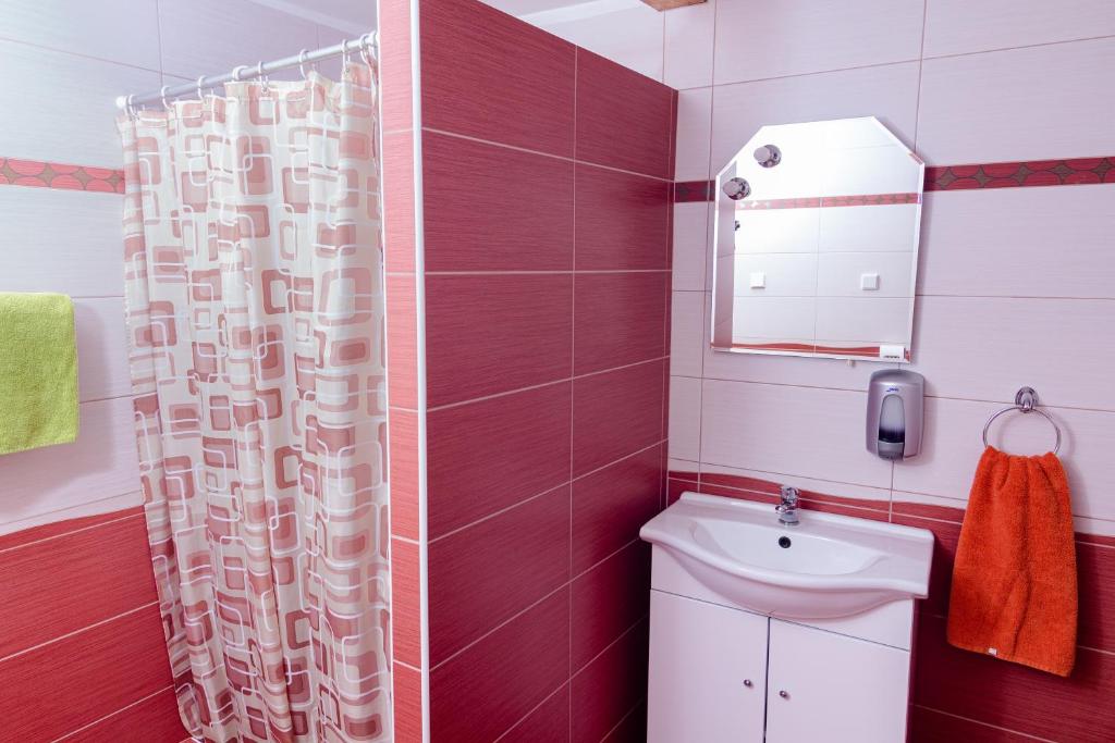 Łazienka w obiekcie APARTMÁN CABERNET