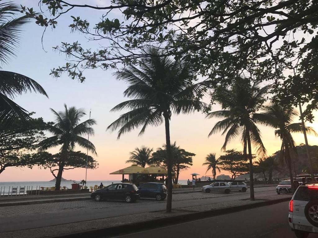  CaviRio EC26 - Linda casa em São Conrado