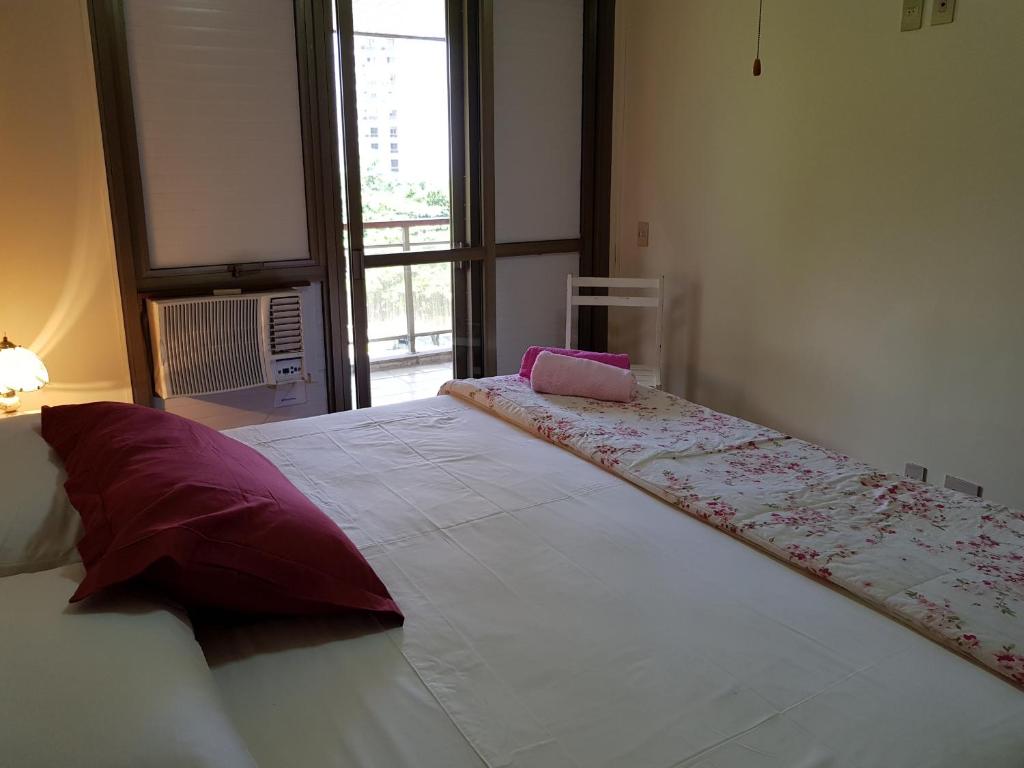  CaviRio EC26 - Linda casa em São Conrado