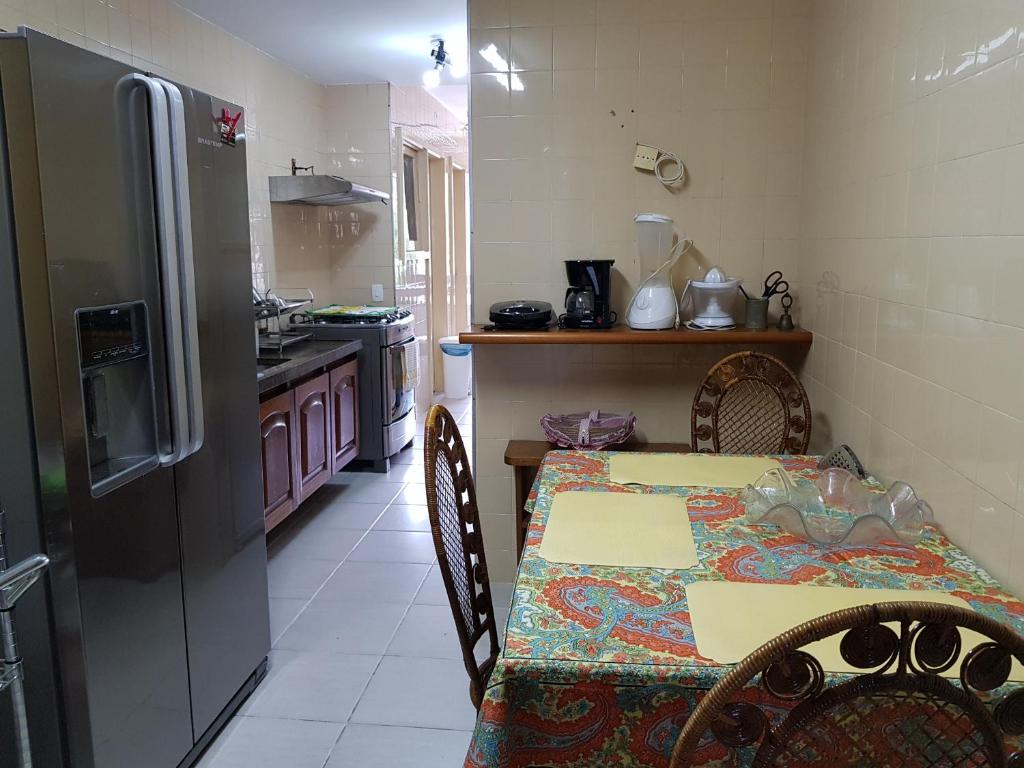  CaviRio EC26 - Linda casa em São Conrado