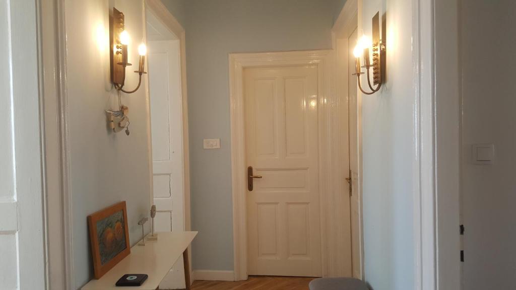 Fotografie z fotogalerie ubytování Room next to Porto Montenegro v destinaci Tivat