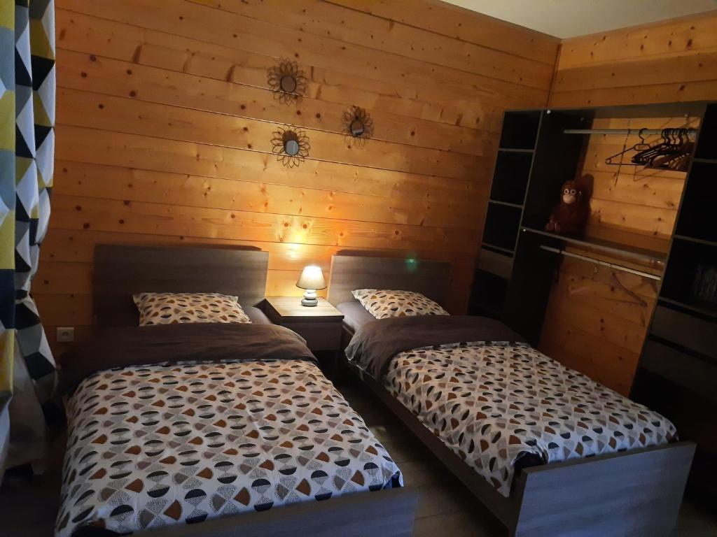 Entre Lacs Et Montagnes , Maison individuelle, lits préparés et ménage inclus - Casa Con Tre Camere Da Letto