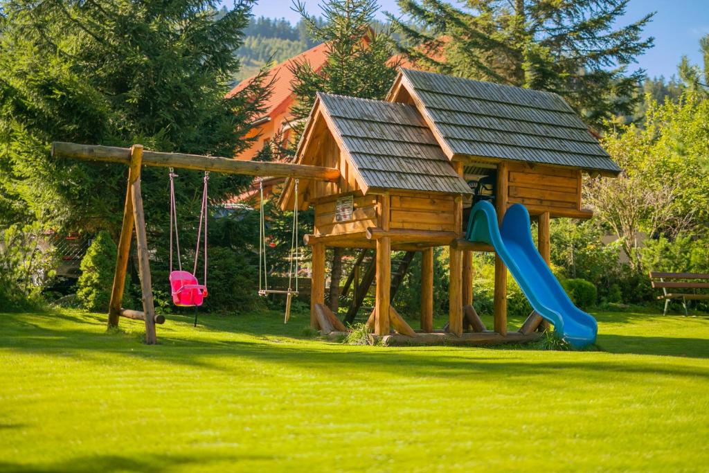 Herní místnost nebo prostor pro děti v ubytování Apartmány a štúdiá Miroslav