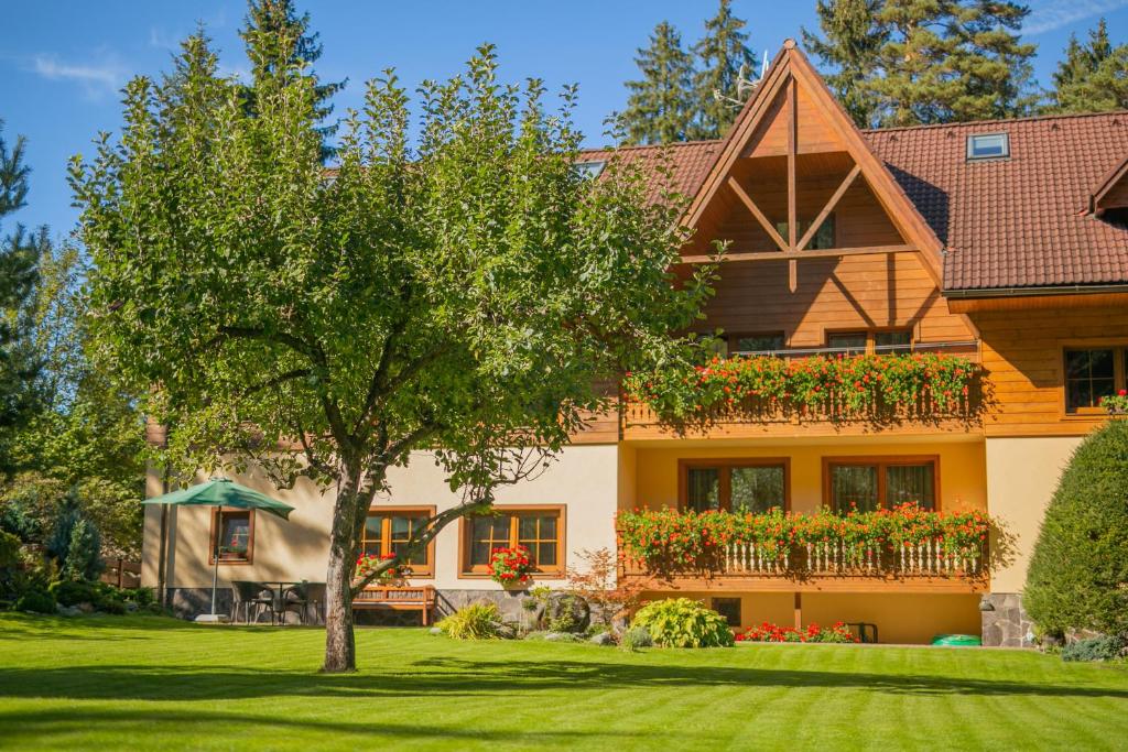 Zahrada ubytování Apartmány a štúdiá Miroslav