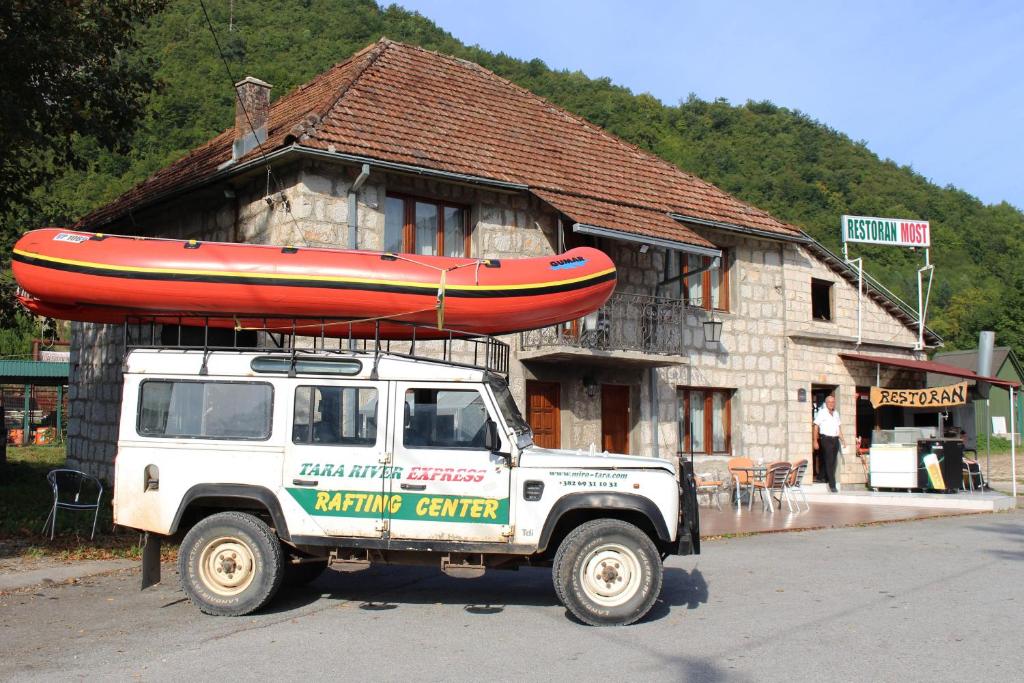 Příroda nedaleko penzionu