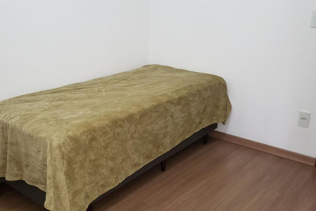 Vale das Hortensias 403 - 100 metros Rua Coberta  Vale das Hortensias 403 - 100 metros Rua Coberta