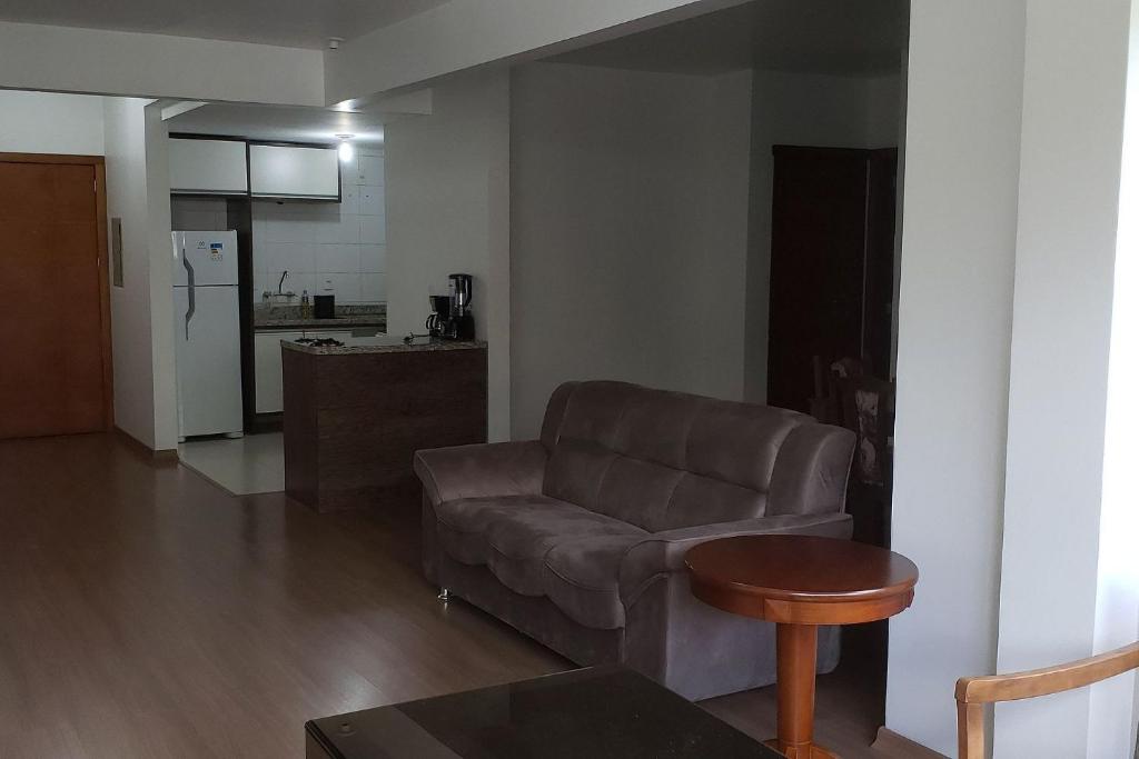 Vale das Hortensias 403 - 100 metros Rua Coberta  Vale das Hortensias 403 - 100 metros Rua Coberta