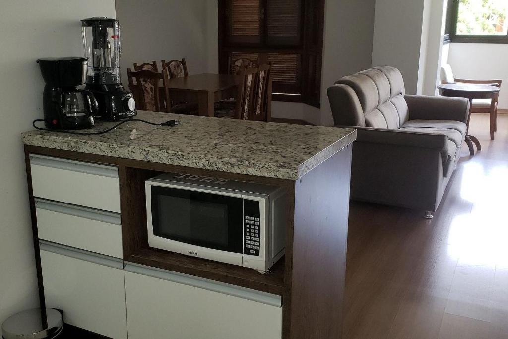 Vale das Hortensias 403 - 100 metros Rua Coberta  Vale das Hortensias 403 - 100 metros Rua Coberta