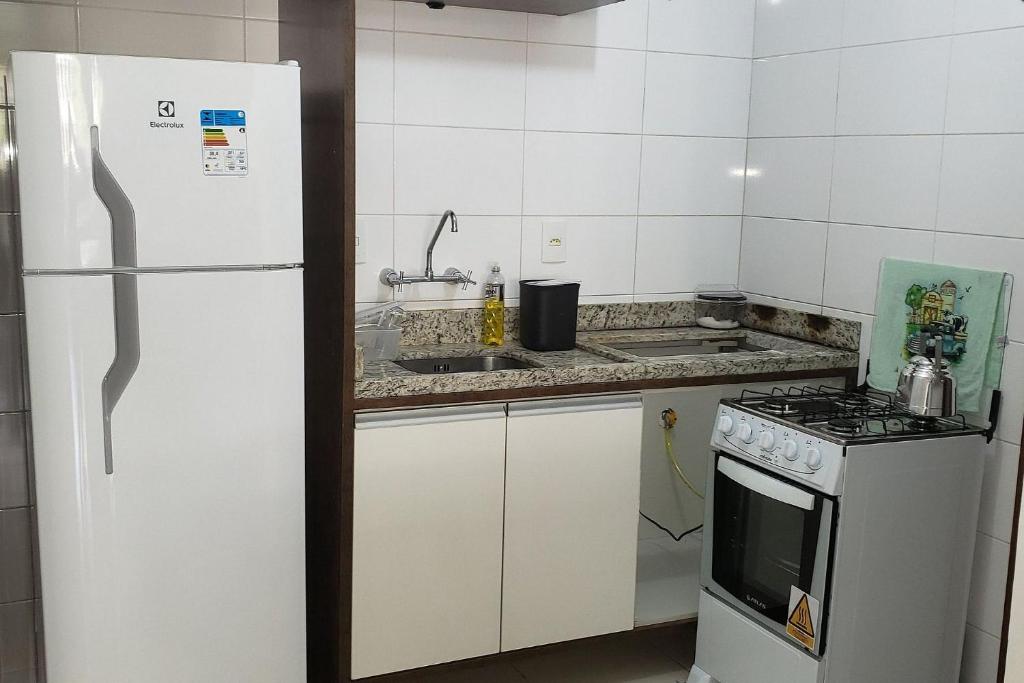 Vale das Hortensias 403 - 100 metros Rua Coberta  Vale das Hortensias 403 - 100 metros Rua Coberta